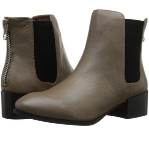 Steve Madden Jodpher Boot Stone Leather size 9